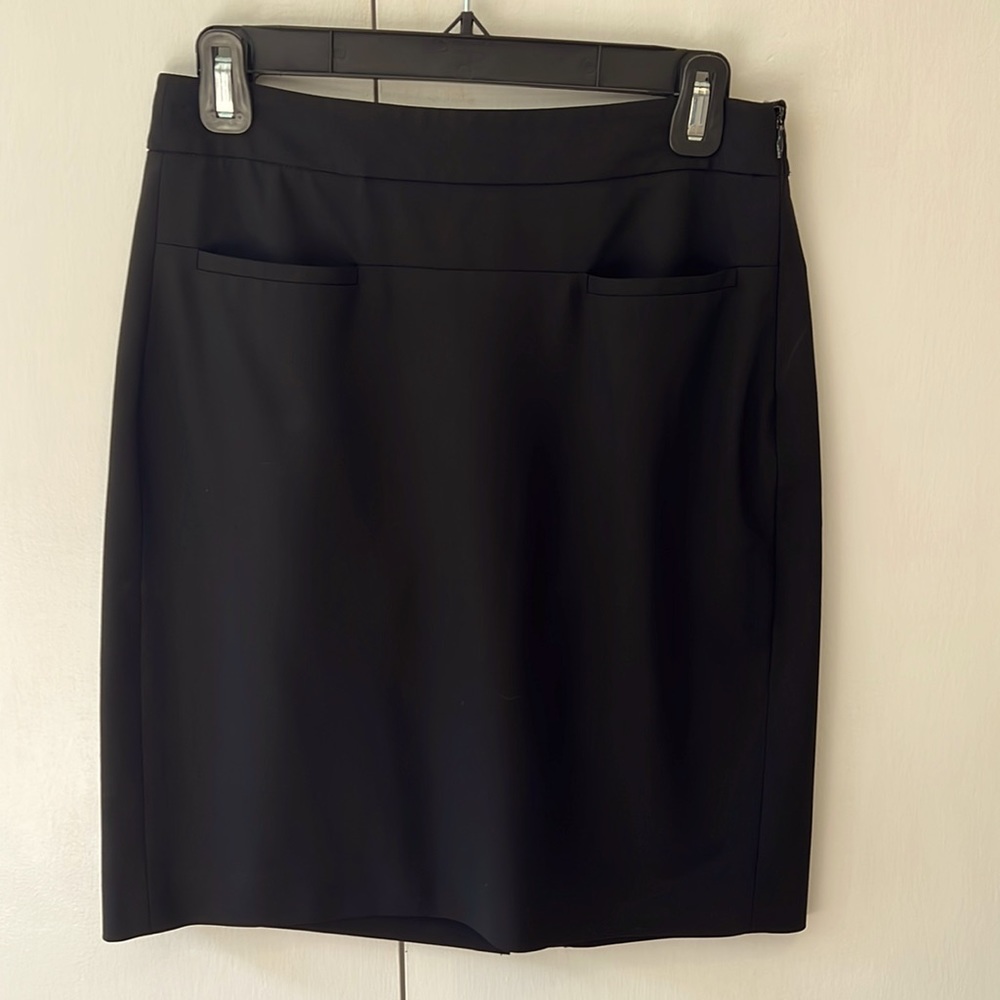 Theory black suit skirt, size 4